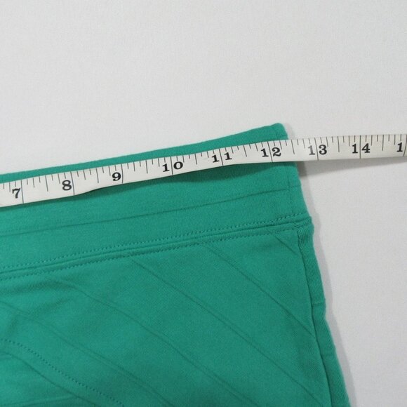 Basic House Bodycon Green Skirt
New - Picture 7 of 9